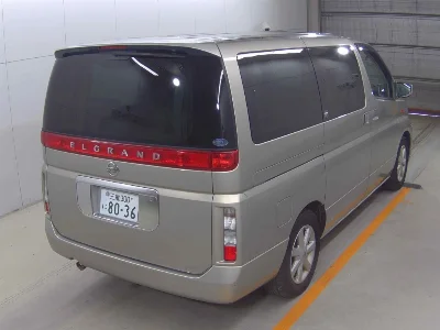 NISSAN ELGRAND