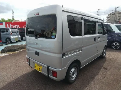 NISSAN CLIPPER VAN