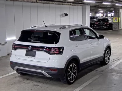 VOLKSWAGEN T-CROSS