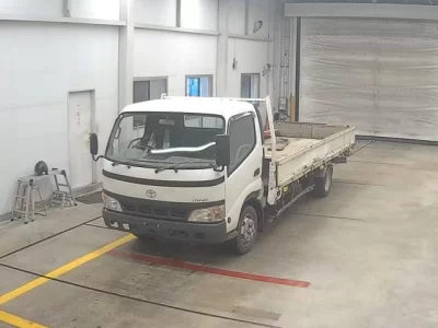 TOYOTA DYNA