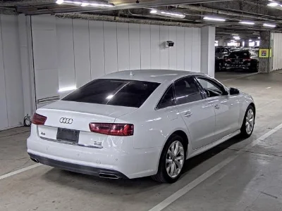 AUDI A6 AVANTE