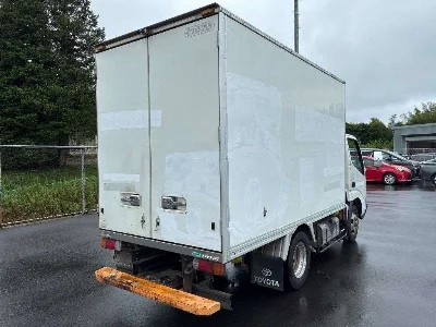 TOYOTA DYNA