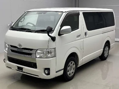 TOYOTA REGIUS VAN