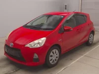 Цена авто Toyota Aqua с аукционов Японии, номер кузова NHP10, пробег 48 000, оценка 8