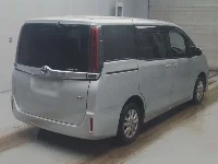 Цена авто Toyota Noah с аукционов Японии, номер кузова ZWR80G, пробег 134 000, оценка 7