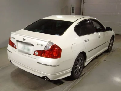 NISSAN FUGA