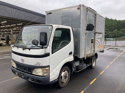 TOYOTA DYNA