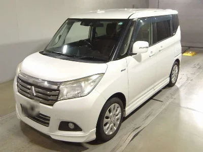MITSUBISHI DELICA D2