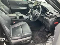 Цена авто Toyota Harrier с аукционов Японии, номер кузова AXUH80, пробег 95 000, оценка 3