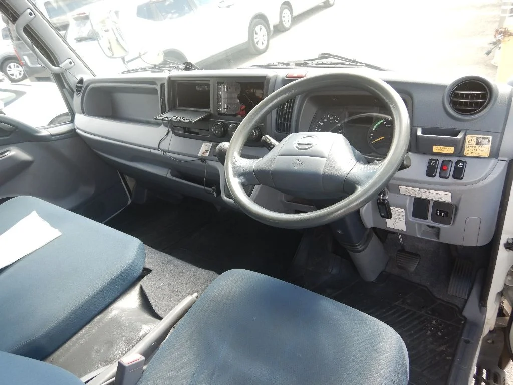 Nissan NT450 ATLAS LOADING CAR, миниатюра 3