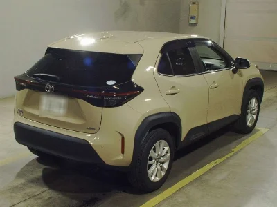 TOYOTA YARIS CROSS