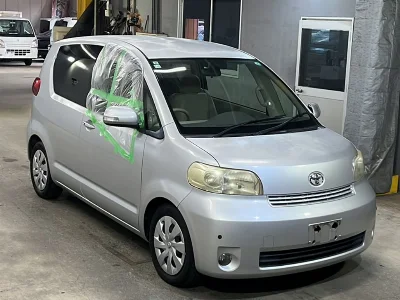 TOYOTA PORTE