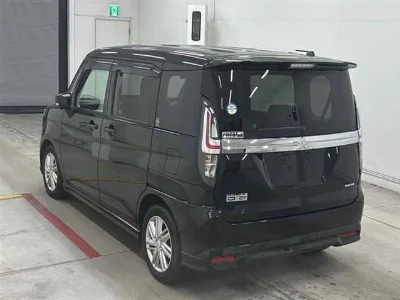 MITSUBISHI DELICA D2