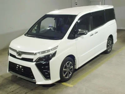 Статистика аукционов Toyota Voxy