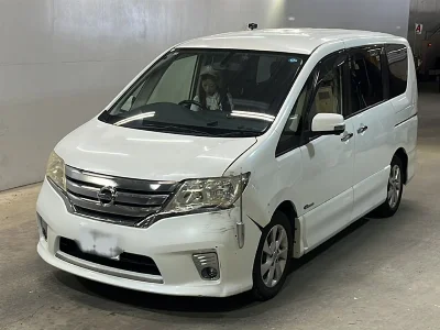 NISSAN SERENA