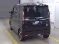 Цена авто Nissan Roox с аукционов Японии, номер кузова B48A, пробег 45 000, оценка 8