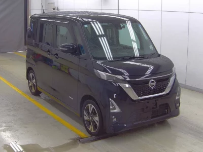 NISSAN ROOX