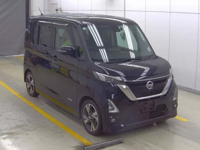 NISSAN ROOX