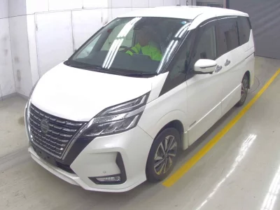 Статистика аукционов Nissan Serena