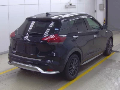 NISSAN KICKS