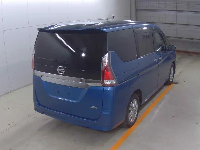 Статистика аукционов Nissan Serena