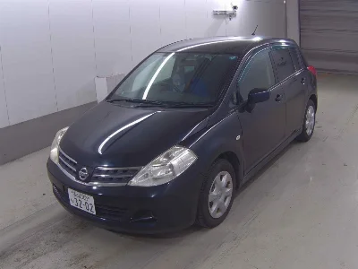 NISSAN TIIDA