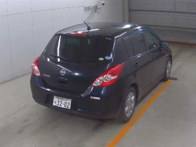 NISSAN TIIDA