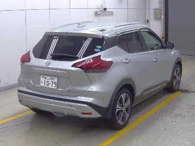 NISSAN KICKS