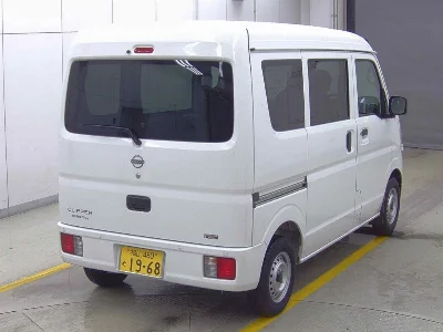 NISSAN CLIPPER VAN