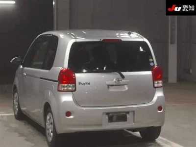 TOYOTA PORTE