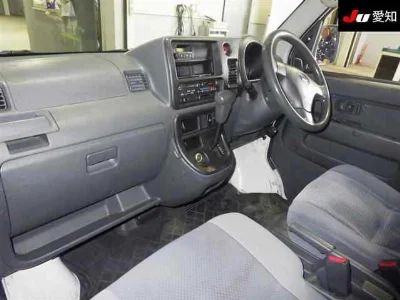 DAIHATSU HIJET VAN