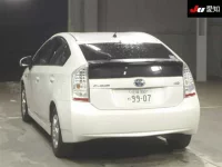 Цена авто Toyota Prius с аукционов Японии, номер кузова ZVW30, пробег 206 000, оценка 2