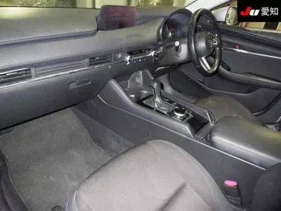 MAZDA MAZDA3