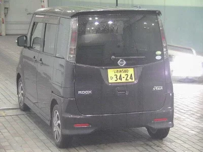 NISSAN ROOX