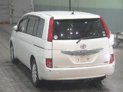 TOYOTA ISIS