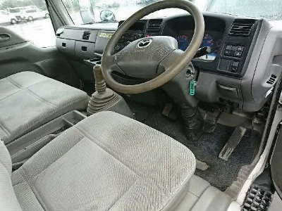MAZDA TITAN