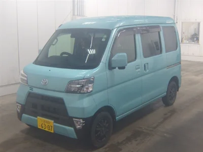 TOYOTA PIXIS VAN