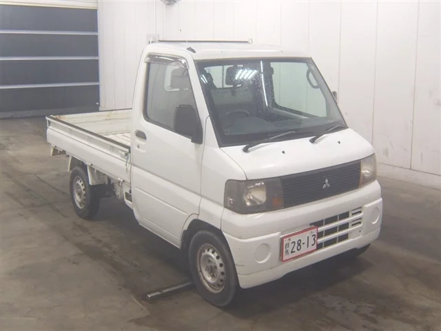 Mitsubishi Minicab 2003