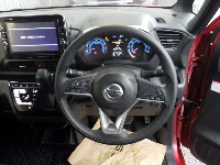 Цена авто Nissan Roox с аукционов Японии, номер кузова B44A, пробег 81 000, оценка 8