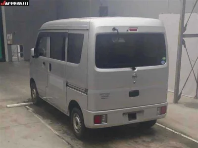 NISSAN CLIPPER VAN