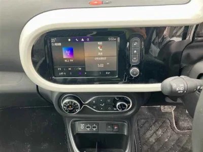 RENAULT TWINGO