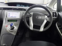 Цена авто Toyota Prius с аукционов Японии, номер кузова ZVW30, пробег 171 000, оценка 2