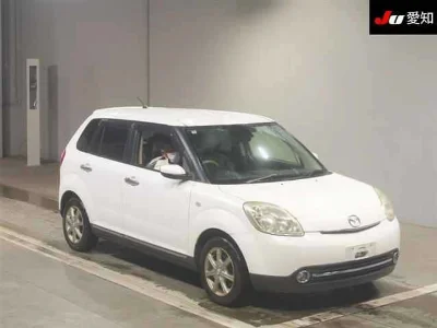 MAZDA VERISA