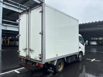 TOYOTA DYNA