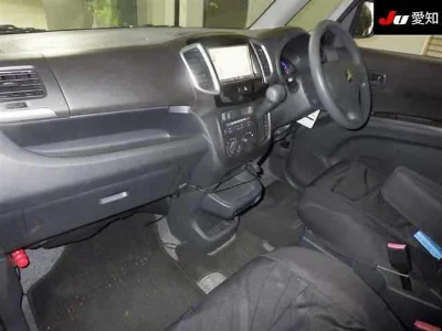 MITSUBISHI DELICA D2