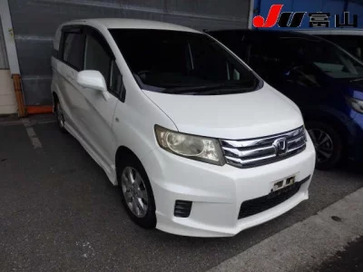 HONDA FREED SPIKE