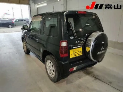 MITSUBISHI PAJERO MINI