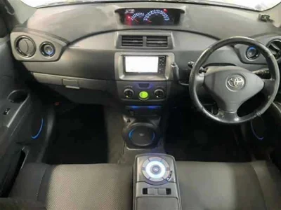 TOYOTA BB