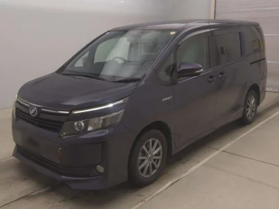 Статистика аукционов Toyota Voxy