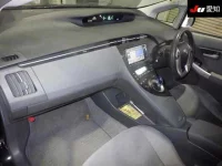 Цена авто Toyota Prius с аукционов Японии, номер кузова ZVW30, пробег 180 000, оценка 6